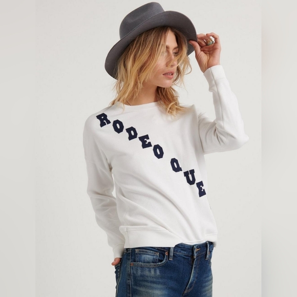 Lucky Brand applique Rodeo Queen light sweater | size s - Picture 2 of 7
